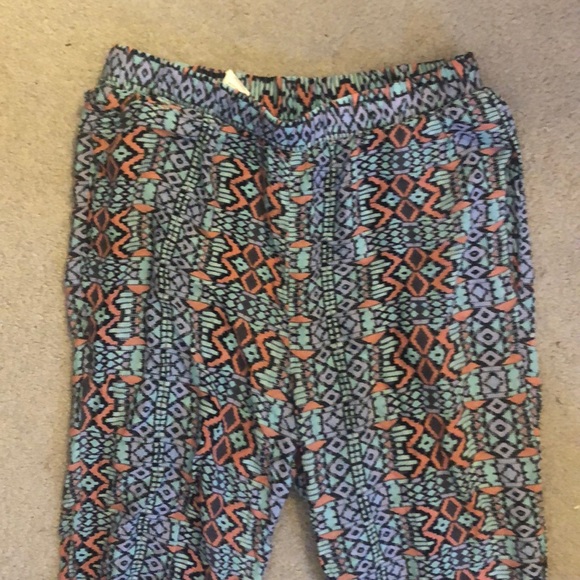 Vitamin A Boho Pants - Picture 3 of 4